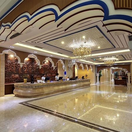 Central Asian Hotel Csengtu Kültér fotó